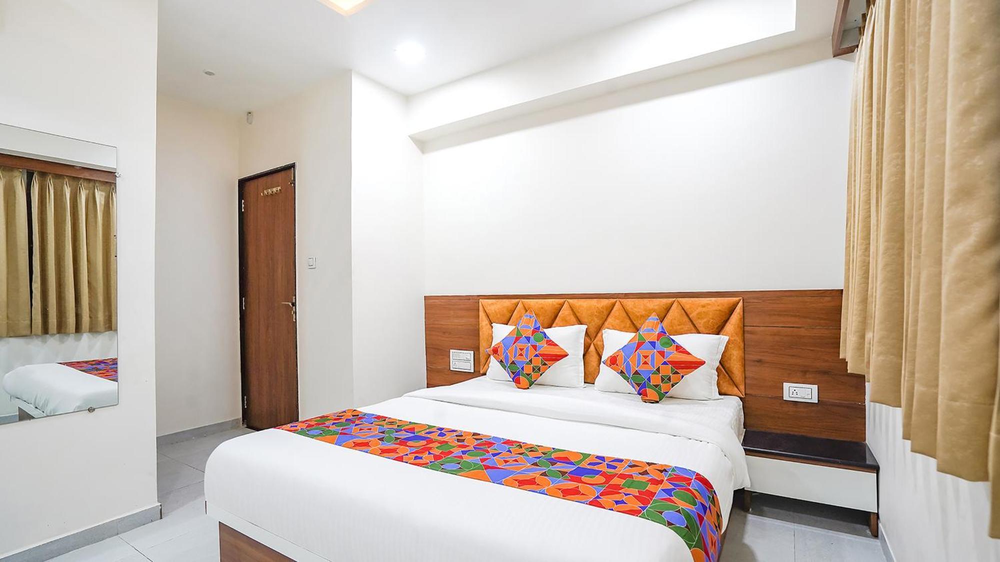 Fabhotel Vishala In Ahmedabad Eksteriør bilde